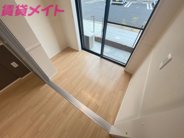 バルコニー　同型参考写真