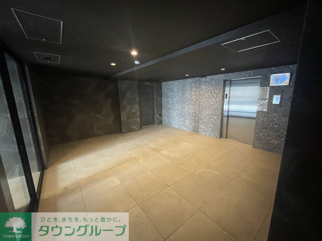 エントランス　エントランス