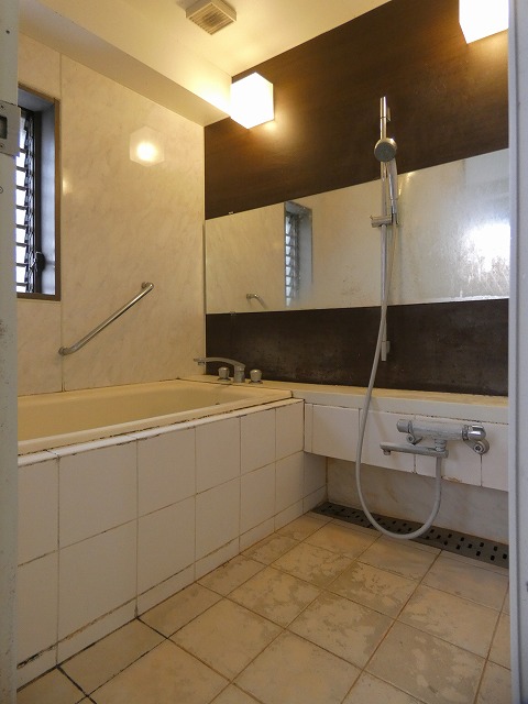 バス・シャワールーム　バス※別部屋参考写真