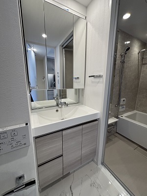 洗面設備　洗面化粧台