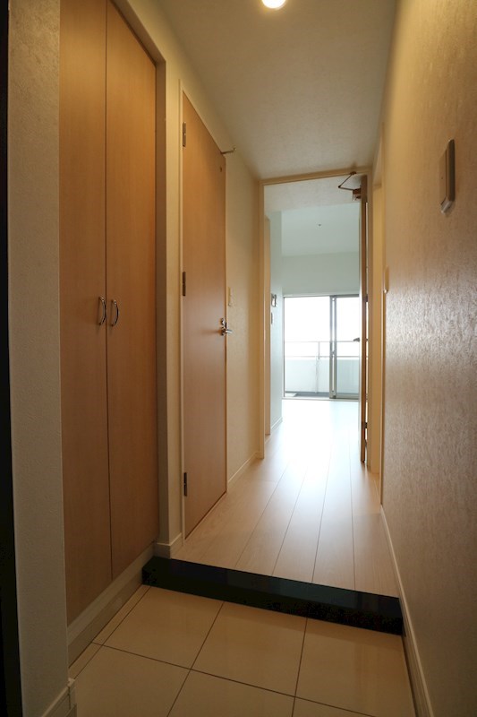 玄関　※参考写真