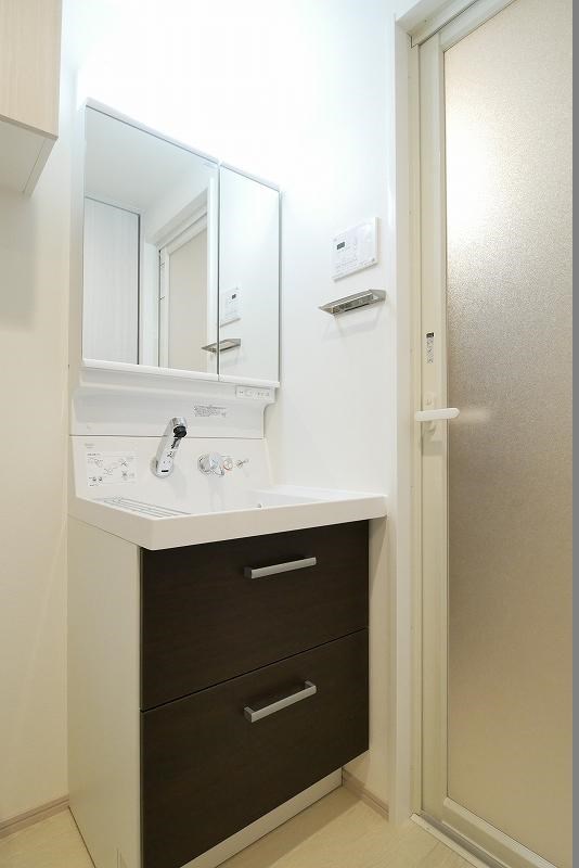 洗面設備　弊社は全物件が仲介手数料半月分でご紹介可能です。