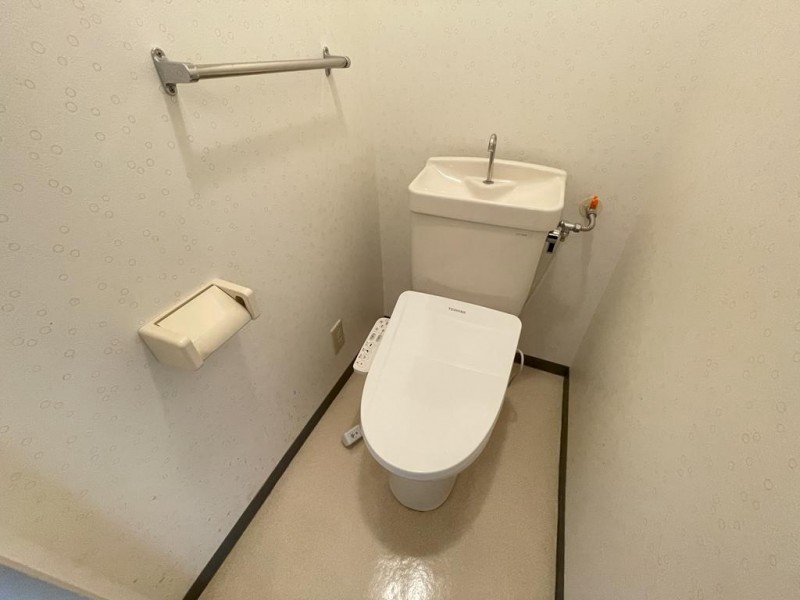 トイレ　トイレ