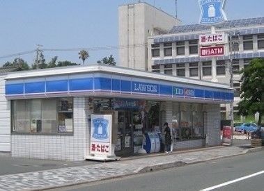 コンビニ　ローソン浜松鴨江1丁目店（コンビニ）まで871m