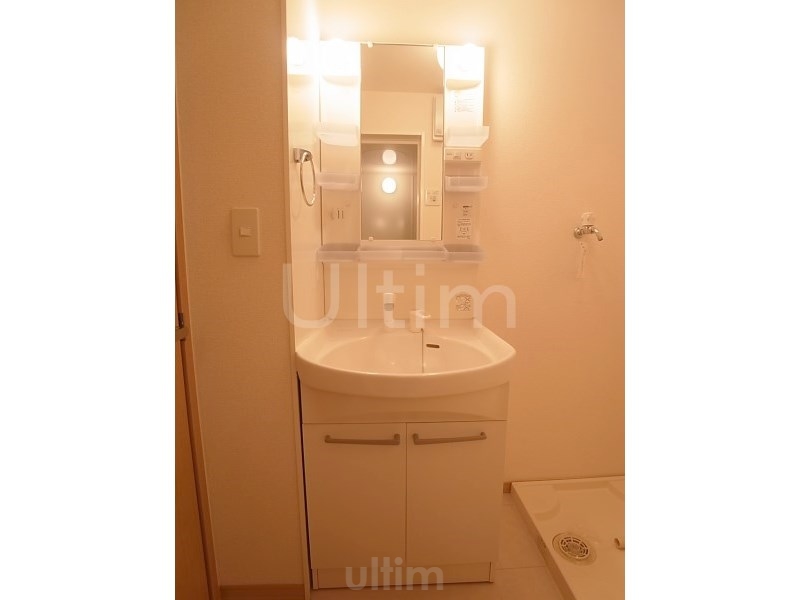 洗面設備　シャンプードレッサー