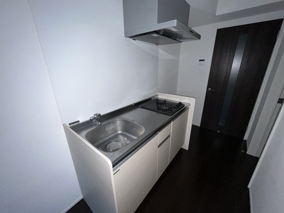 キッチン　※掲載写真は同マンション参考写真となります。現状と相違する場