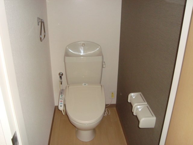 トイレ　シャワー付トイレ