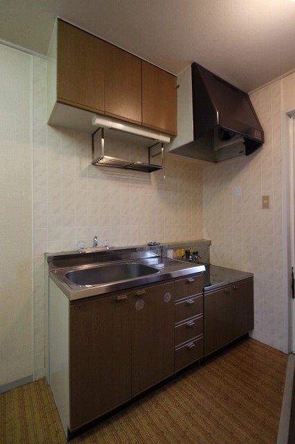 キッチン　同物件別号室