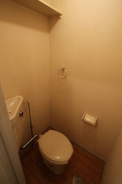 トイレ　同物件別号室