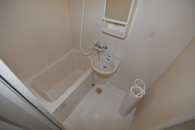 バス・シャワールーム　お風呂です