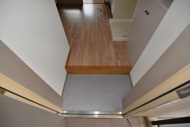 玄関　シンプルで使いやすい玄関です