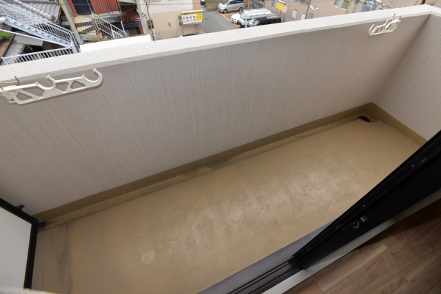 バルコニー　陽当たり良好なバルコニーです