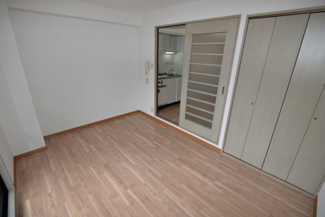 居室・リビング　写真は同マンションの別のお部屋のものです