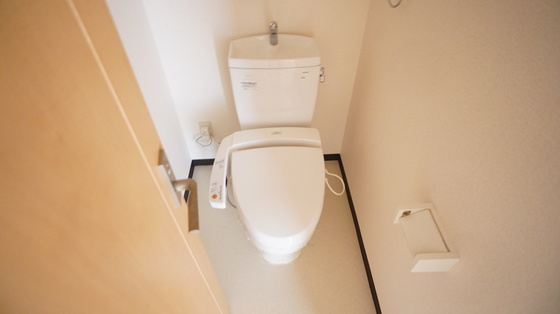 トイレ　シャワー付きトイレ
