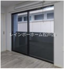 バルコニー　バルコニーからの眺めを楽しみながら食事をしませんか