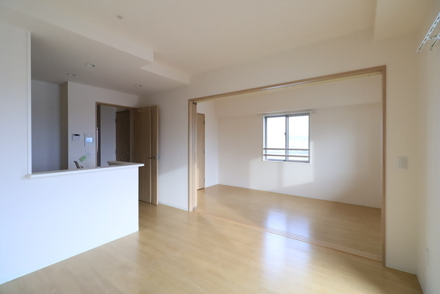 居室・リビング　※他部屋の写真です。現況優先。