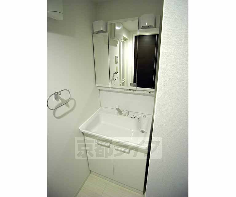 洗面設備　流しが広いですよ。