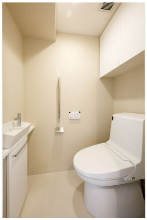 トイレ　セントラルプレイス新宿御苑前