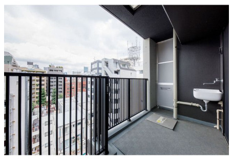 バルコニー　セントラルプレイス新宿御苑前