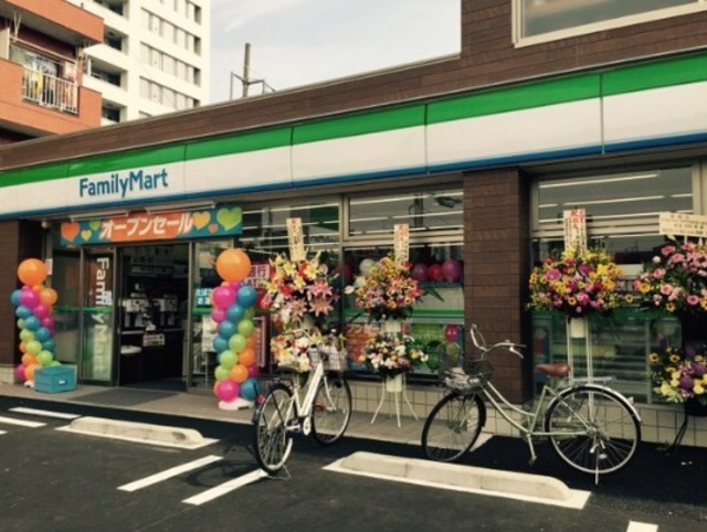 コンビニ　ファミリーマートタケウチ萩中環八通り店（コンビニ）まで495m