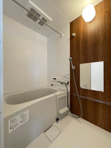 バス・シャワールーム　同シリーズ物件のモデルルームになります※現況優先