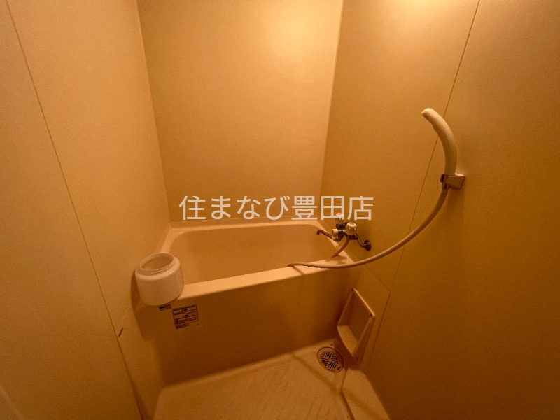 バス・シャワールーム　同型別部屋写真