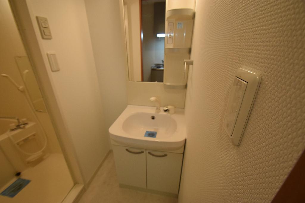 洗面設備　洗髪洗面化粧台