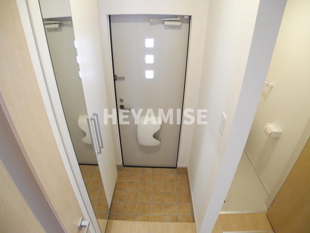 玄関　※室内画像は別部屋のもの