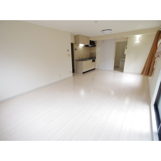 居室・リビング　※リノベーション前の写真使用中です。