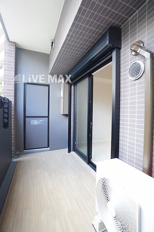 バルコニー　※同シリーズ参考写真