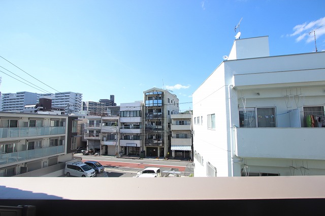 眺望　同物件別号室の写真です。
