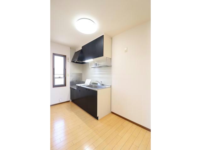 キッチン　※別部屋写真・同間取り
