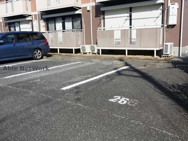 駐車場　駐車場