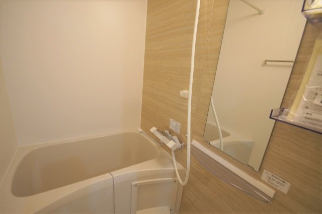 バス・シャワールーム　バス・トイレ別です