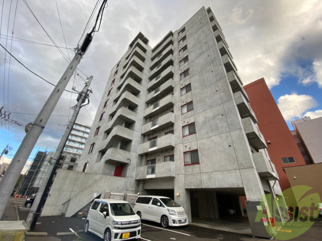 建物外観　札幌市中央区南１１条西「グランカーサ南１１条」