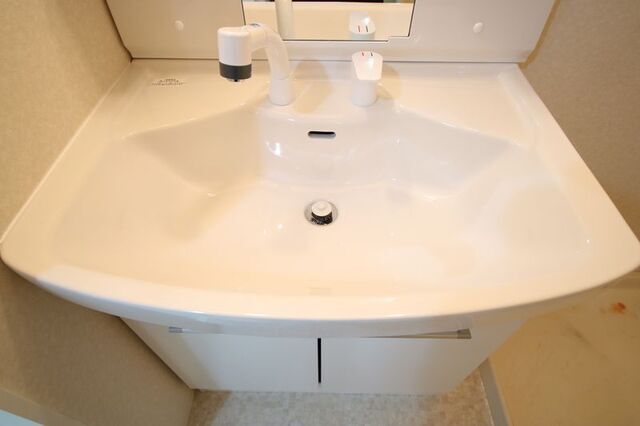 洗面設備　※写真は別室の参考写真です。現況優先