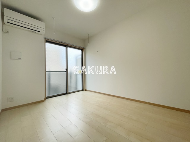 居室・リビング　使いやすい形の為、レイアウトを楽しめます♪