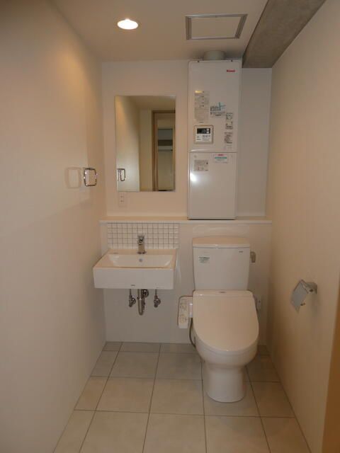 洗面設備　■収納＆鏡付き独立洗面台♪