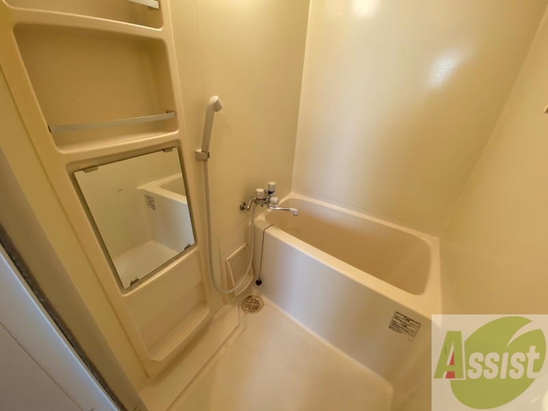 バス・シャワールーム　お風呂です。ゆっくりお風呂につかるのも体に良いですね～