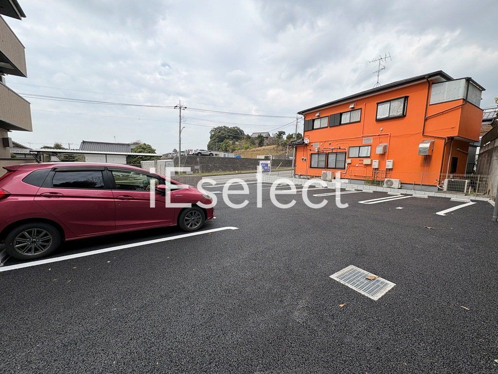 駐車場　敷地内駐車場も募集中です！