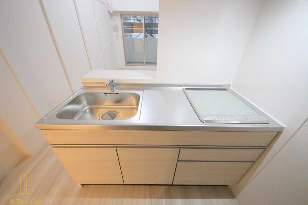 キッチン　セレニテ本町リアン