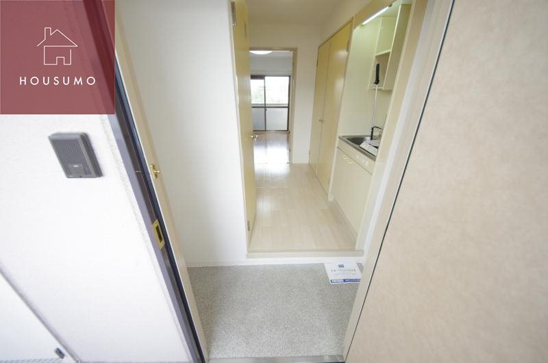 玄関　同施工会社・同型モデルの室内です。（参考写真・イメージ写真）