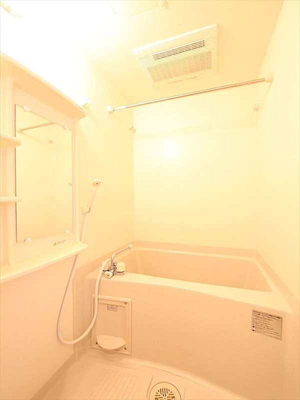 バス・シャワールーム　バスルーム