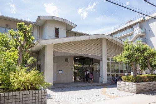 図書館　大阪市立天王寺図書館（図書館）まで543m