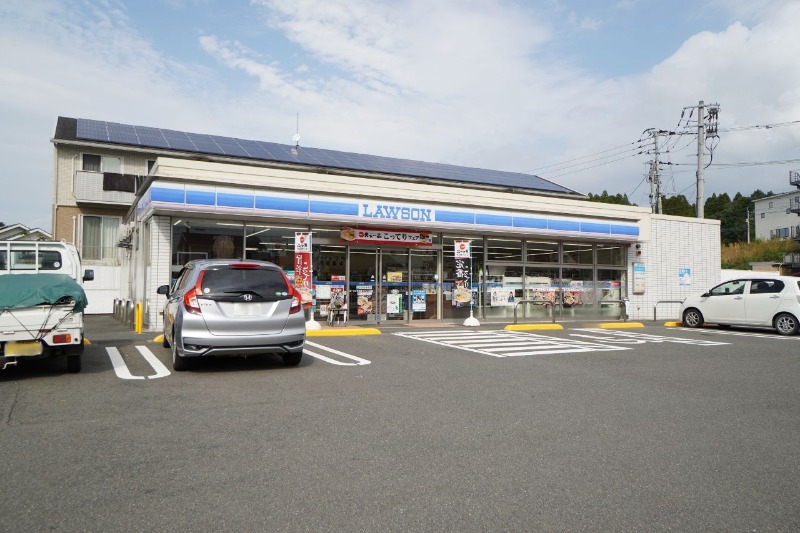 コンビニ　ローソン伊万里つつじヶ丘店（コンビニ）まで470m