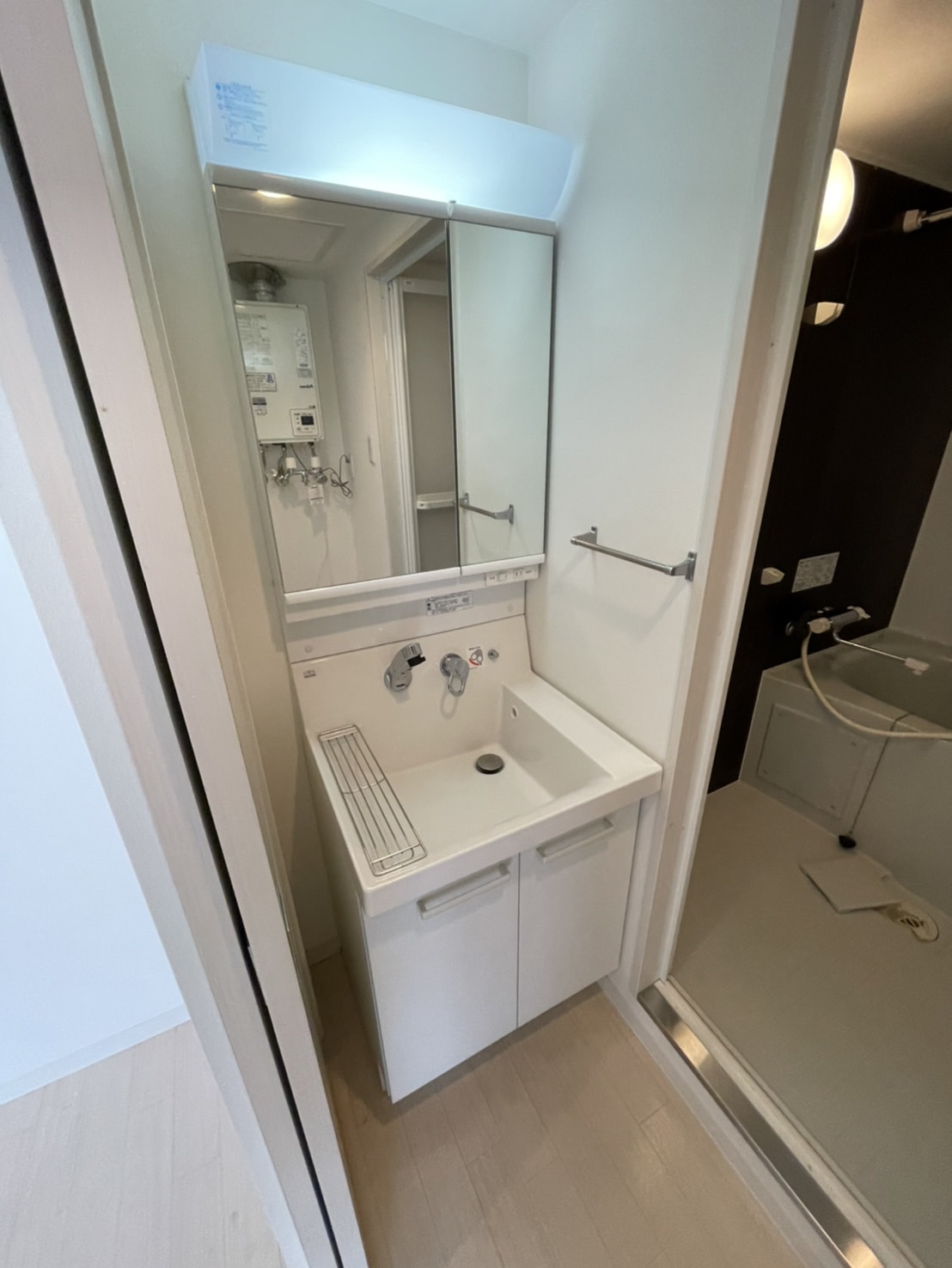 洗面設備　※反転タイプ