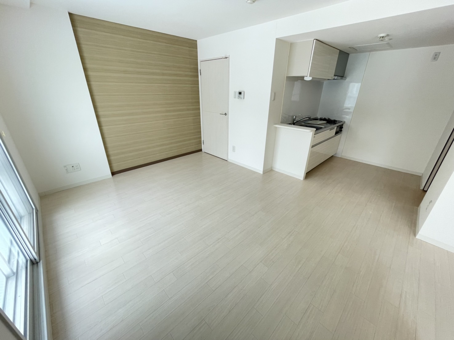 居室・リビング　※反転タイプ