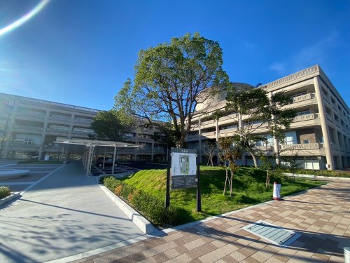 役所　宝塚市役所（役所）まで458m