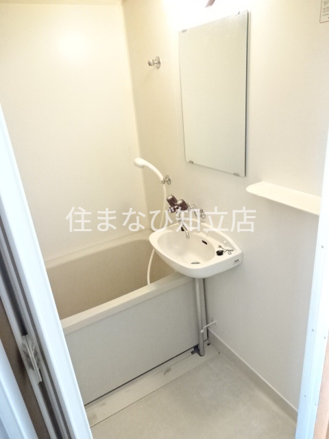 バス・シャワールーム　同型写真