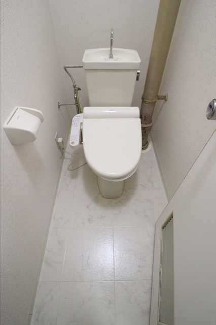 トイレ　洗浄暖房便座